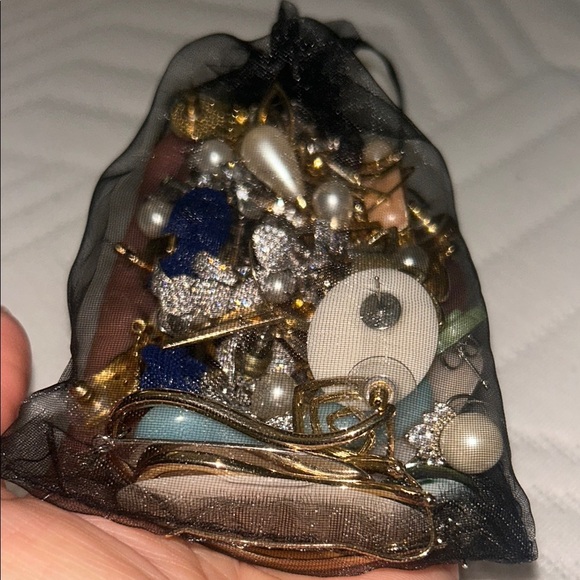 Assorted Jewelry Bundle - Picture 3 of 3